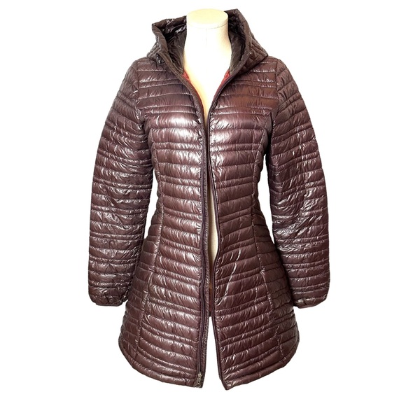 Patagonia Women’s Ultra lightweight Fiona Parka in Dark Ruby Size: S - Picture 3 of 16